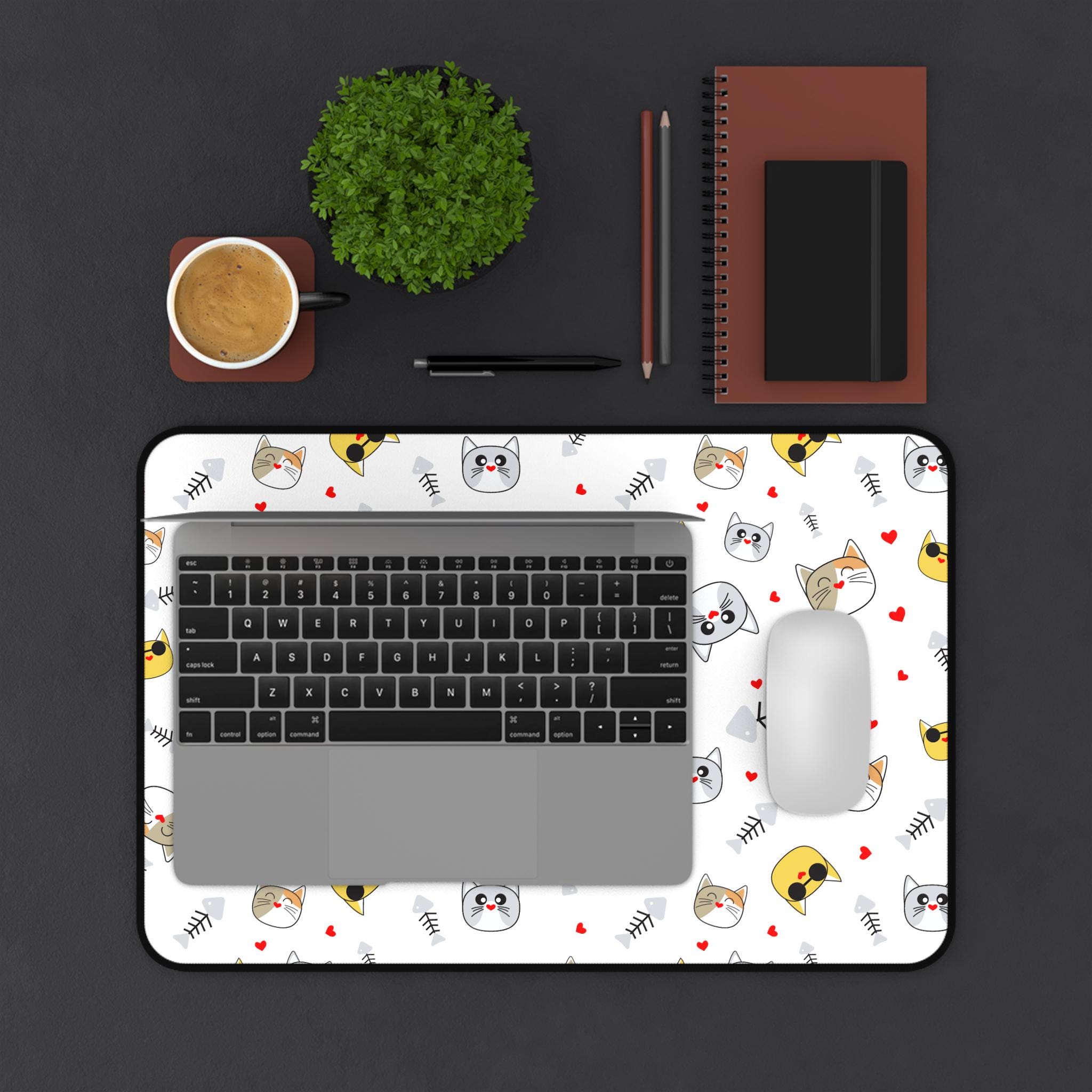 Cute Cat Faces Desk Mat | Patterned Cat Mousepad