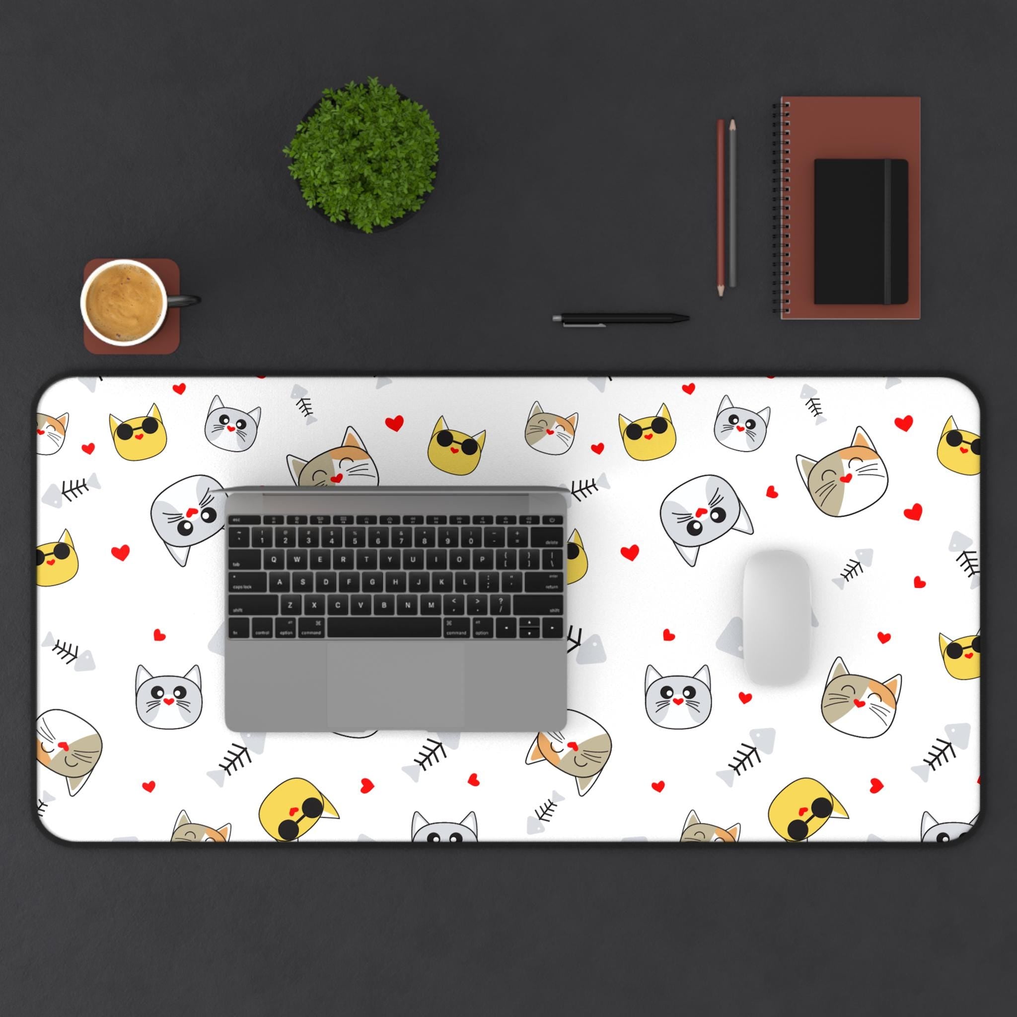 Cute Cat Faces Desk Mat | Patterned Cat Mousepad